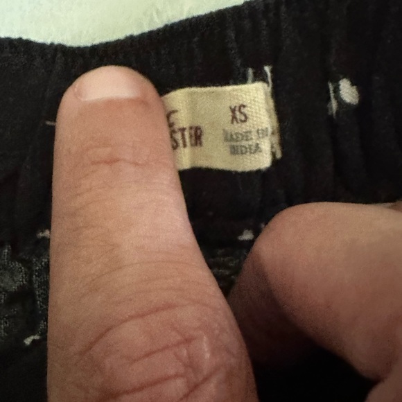 Hollister shorts - Picture 3 of 4